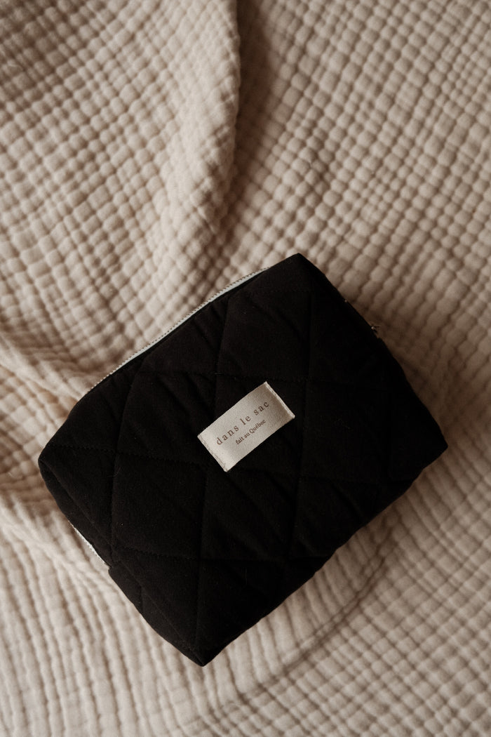 Dans le sac Quilted Pouch | Black