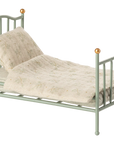 Vintage Single Bed Mint | Mouse