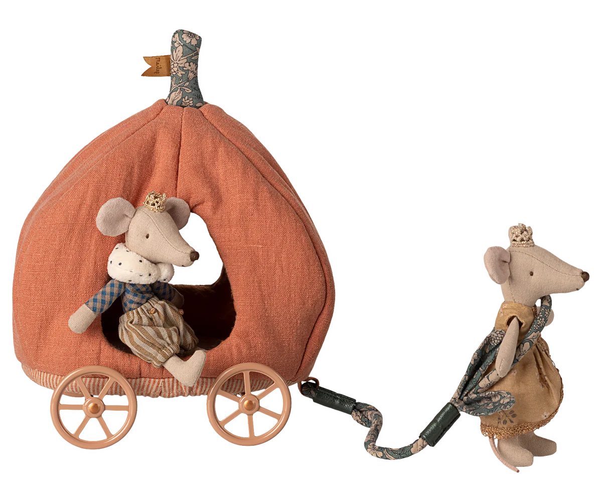 Royal Pumpkin Carriage | Mouse