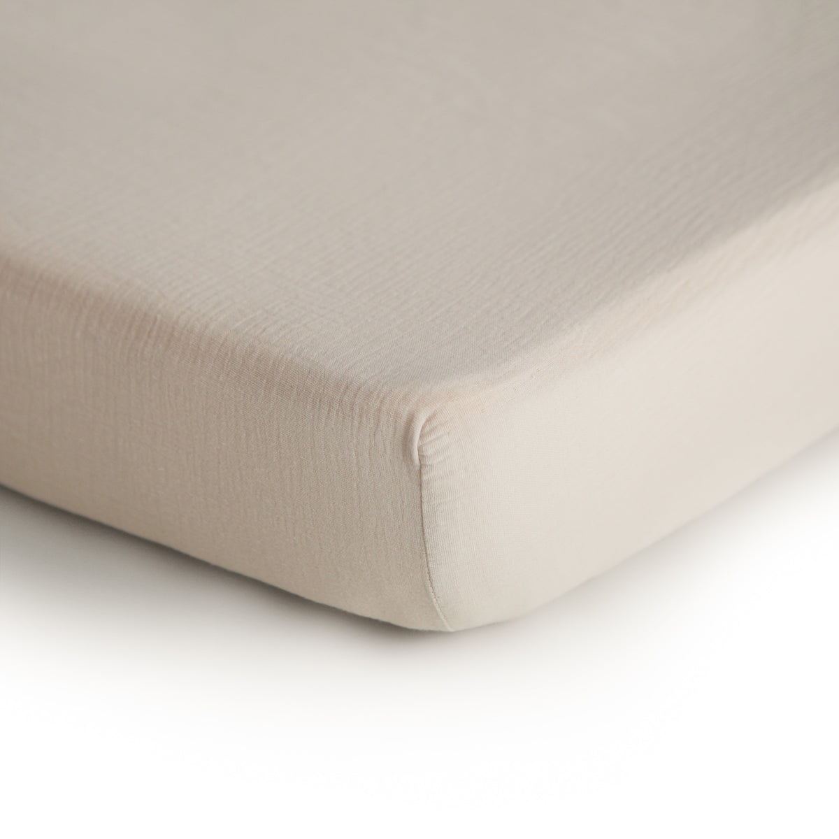 Mushie Extra Soft Muslin Crib Sheet | Fog