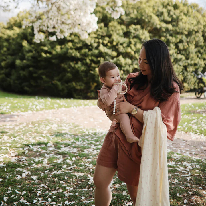Organic Cotton Muslin Swaddle Blanket | Bows