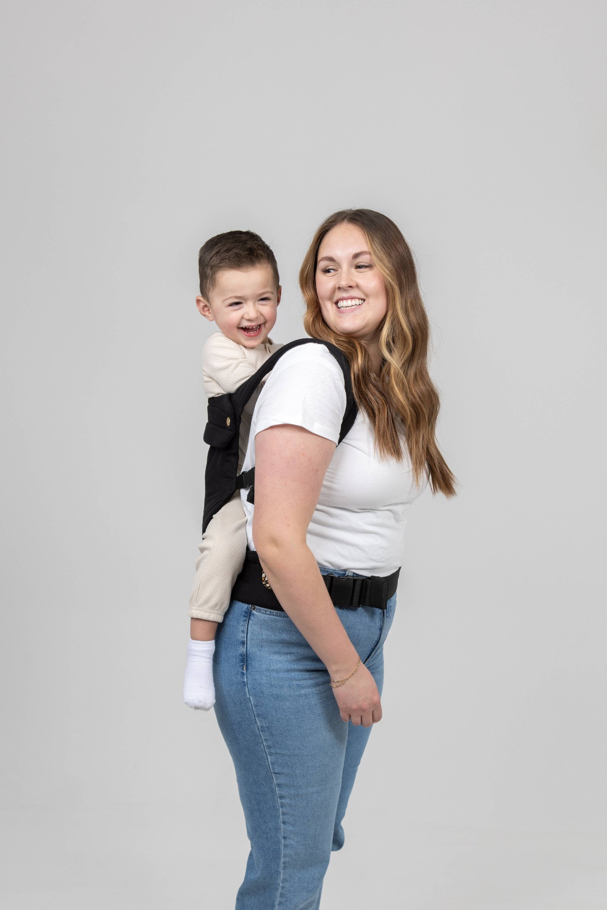 The Monarch Carrier | Ebony