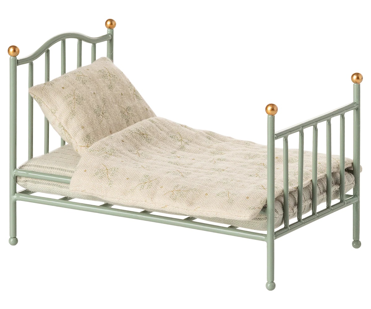 Maileg Vintage Single Bed Mint | Mouse