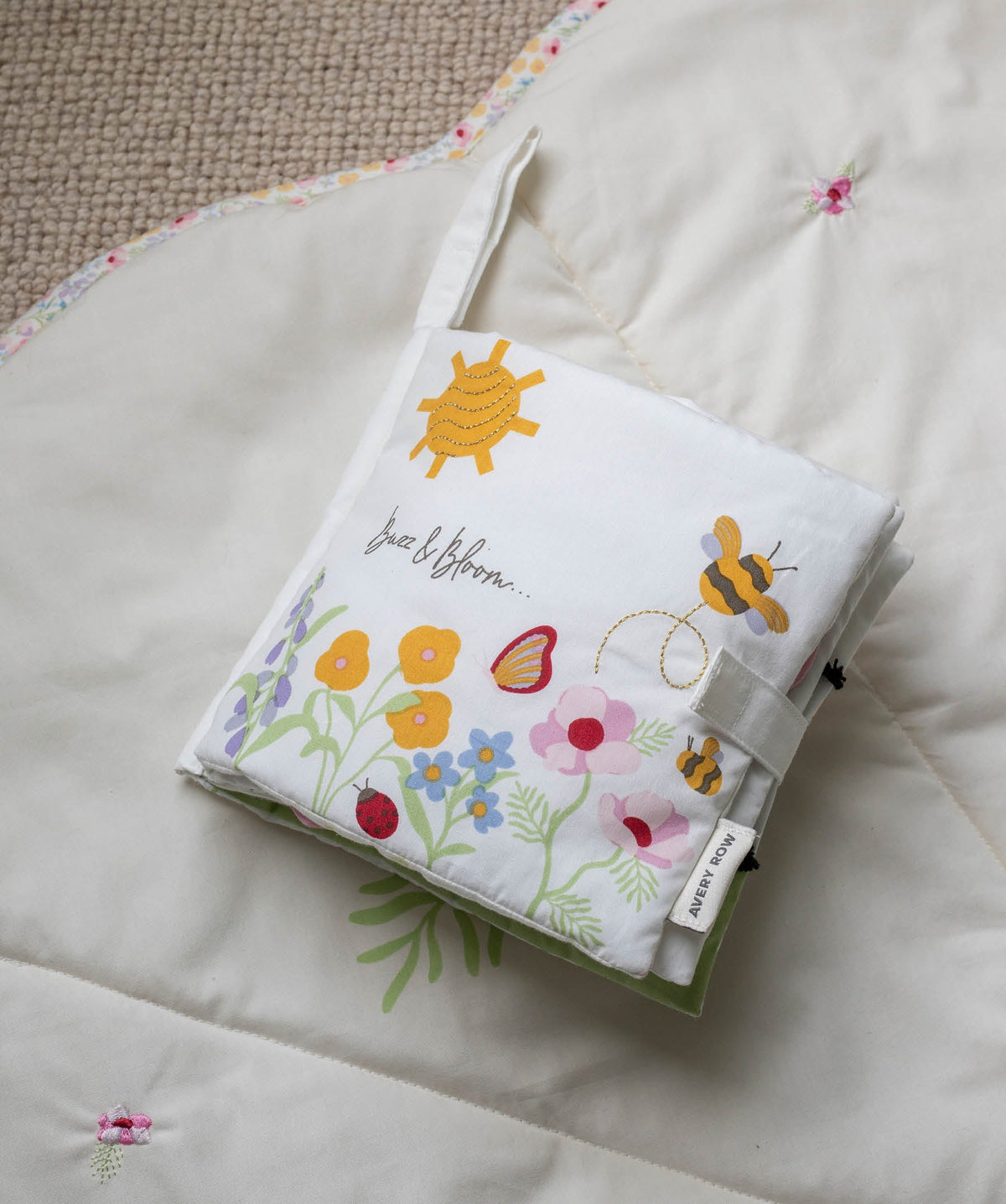 Avery Row Wildflower Garden fabric book, image 1