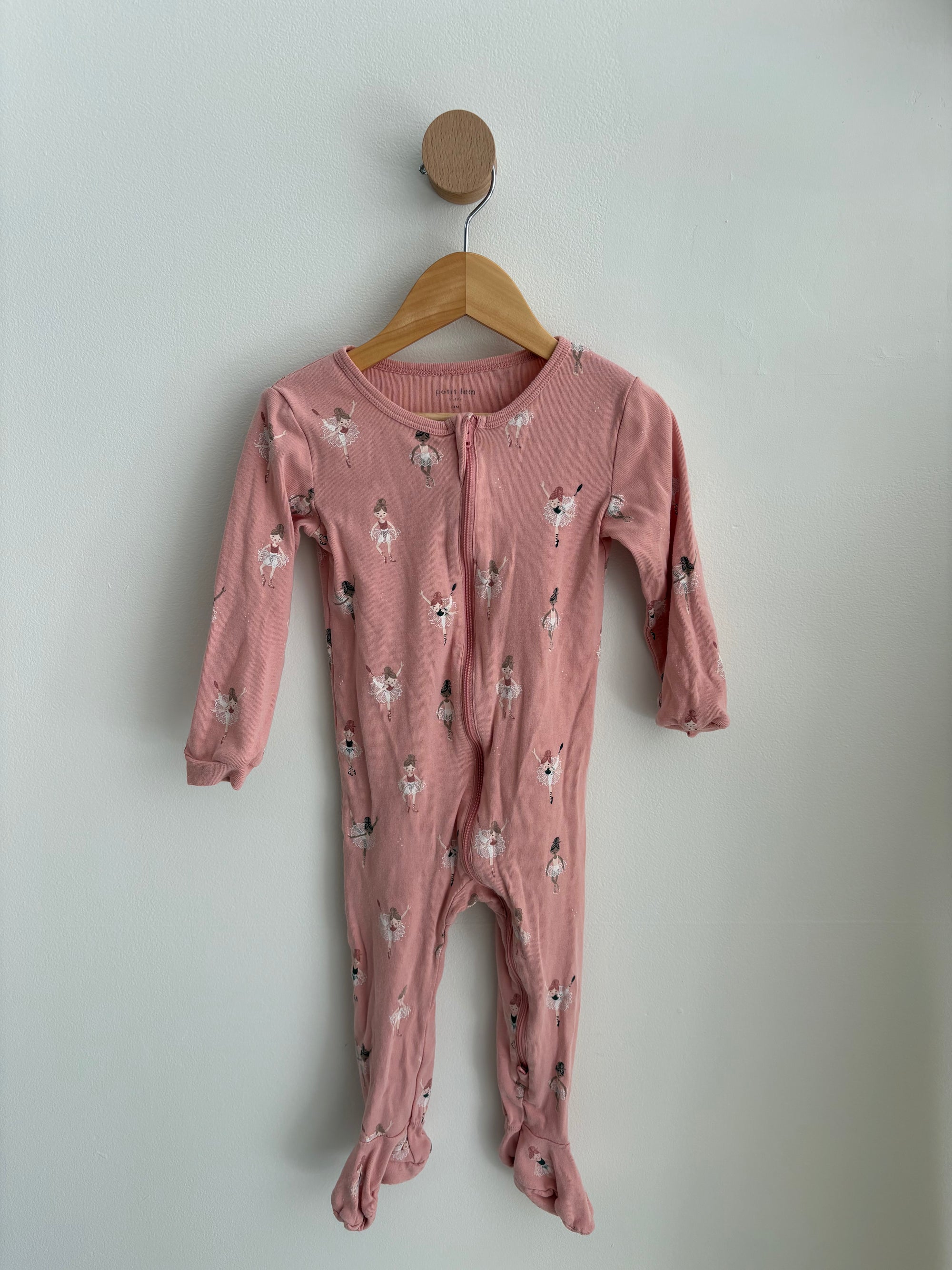 Petit Lem | Sleeper pink with ballerinas 24M