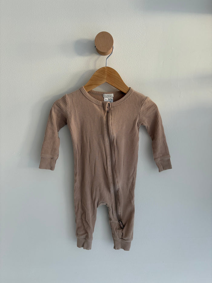 Firsts by Petit Lem | Beige Sleeper 6M