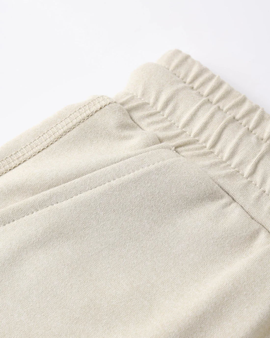 Oceanside Tech Short || Heathered Pebble