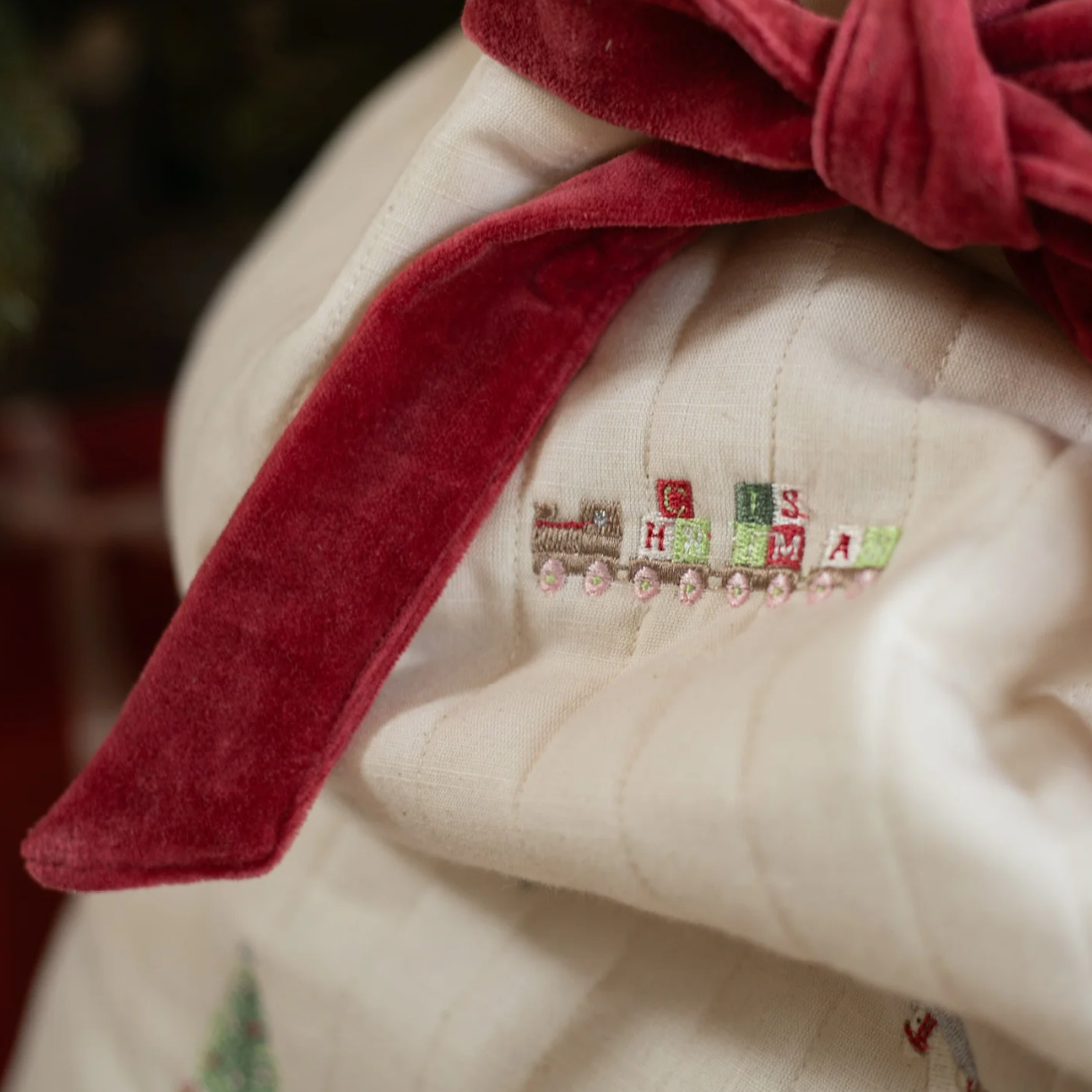 Embroidered Present Sack | Christmas Morning