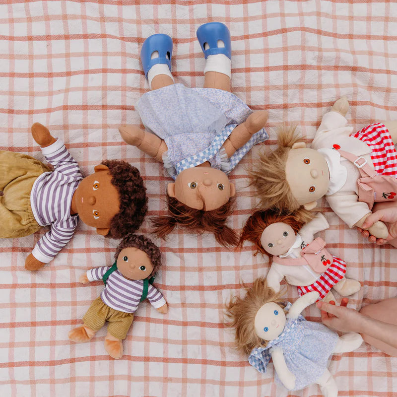 Dress Me Dinky | Finn Fernwood